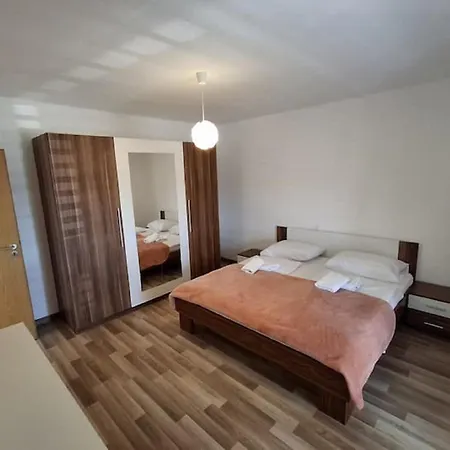 Apartmán Iva & Luca *